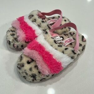 Girls open toe slipper size 12/13